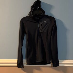 Arc'teryx Women’s Dark Blue Hooded Performance 1/2 Zip